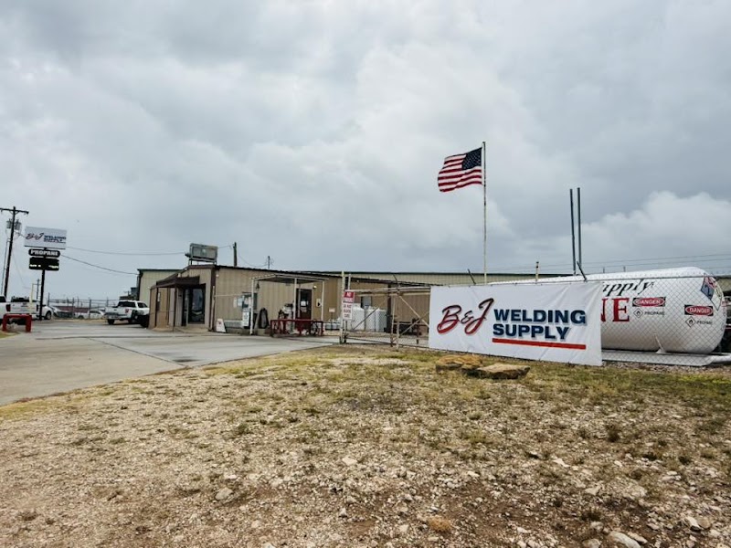 B&J Welding Supply storefront in San Angelo, TX
