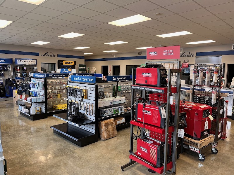 Linde Welding Gas & Equipment Center storefront in Columbus, TX